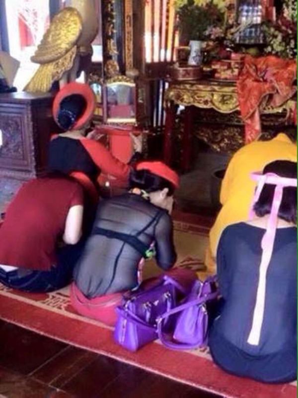 Bí quyết giúp các nàng tránh lỗi trang phục khi đi lễ chùa đầu năm